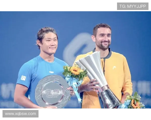 网球赛季精彩纷呈 各大赛事新星崭露头角 世界排名变化引发关注